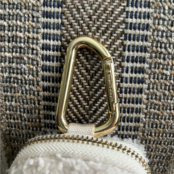 ✨LULULEMON Athletica Nano Clip-On
Fleece Backpack Light Ivory - Picture 7 of 13
